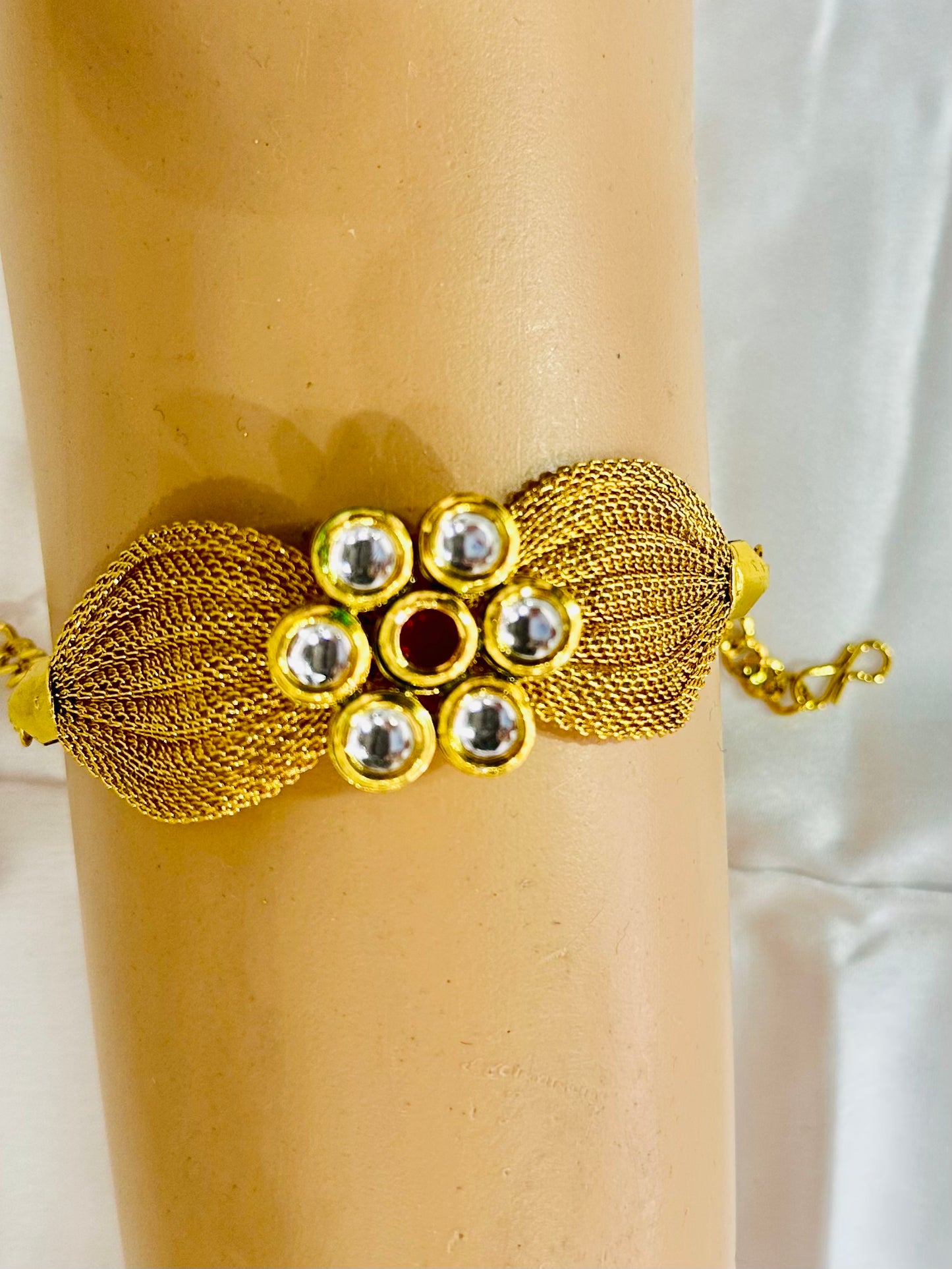 Traditional Armlets for Women and Girls – Rajputi Bajuband with Beaded Loom, Adjustable Arm Jewelry, Rajwadi Armlets