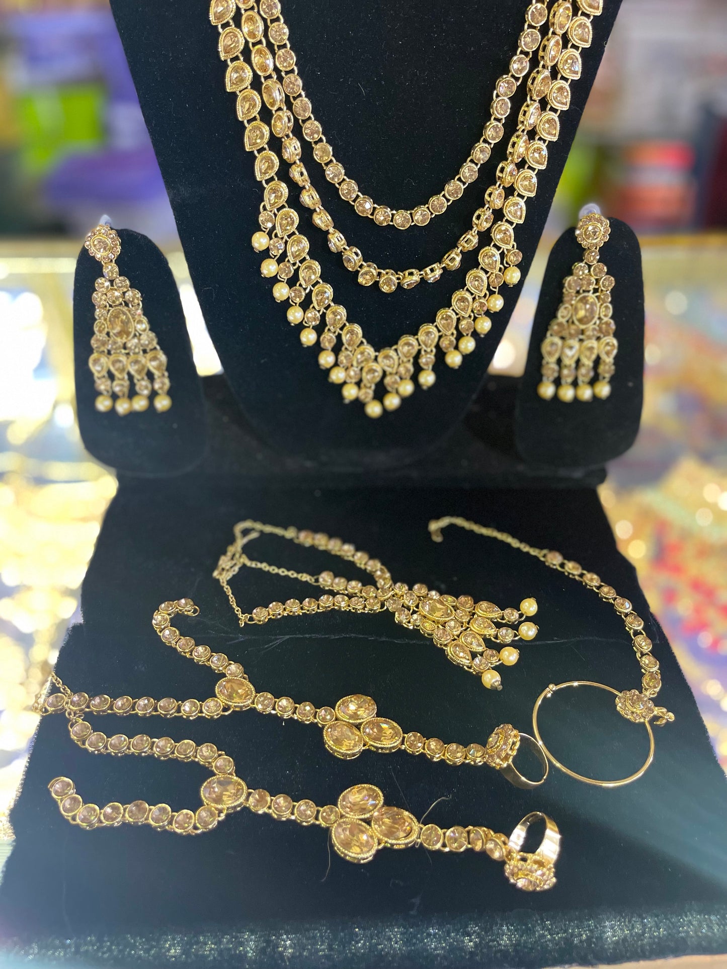 Stone Studded Bridal Jewelary Set