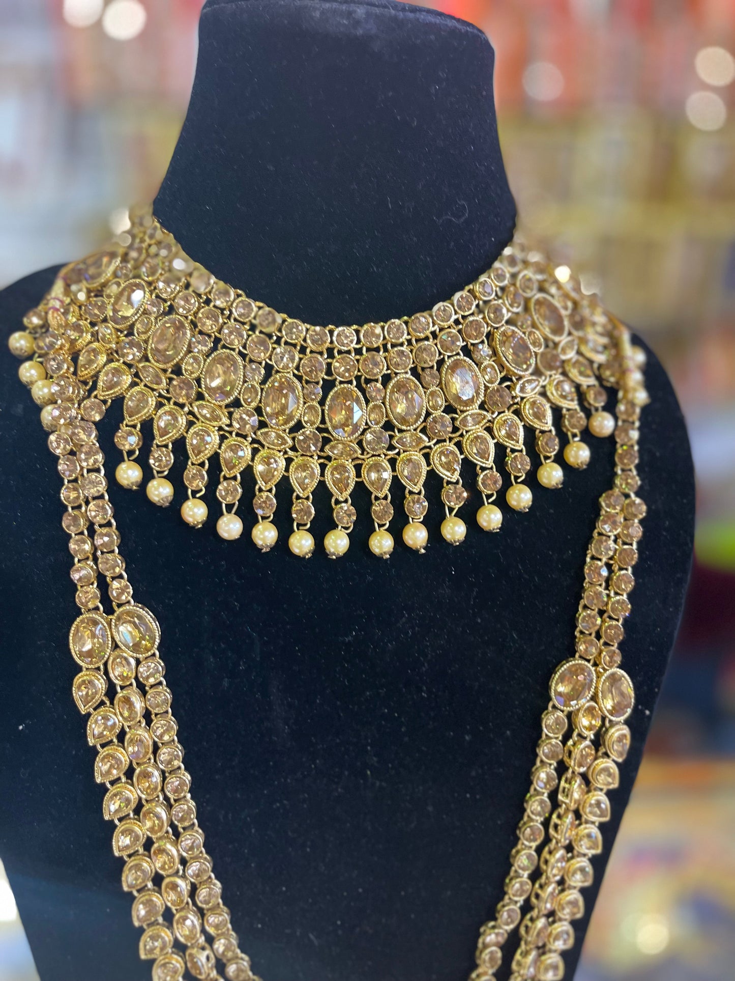 Stone Studded Bridal Jewelary Set