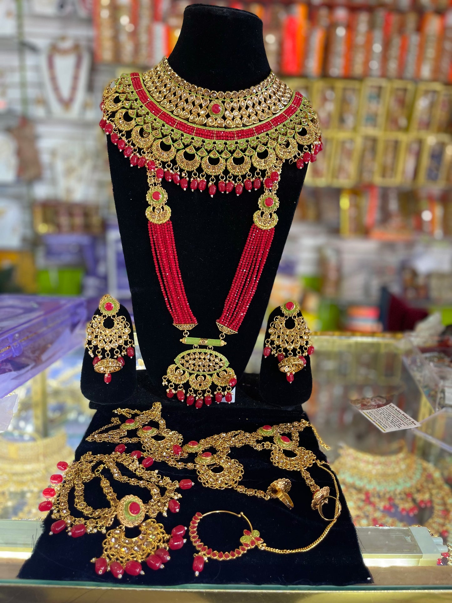 Heavy Stone Studded Kundan Bridal Jewelary Set