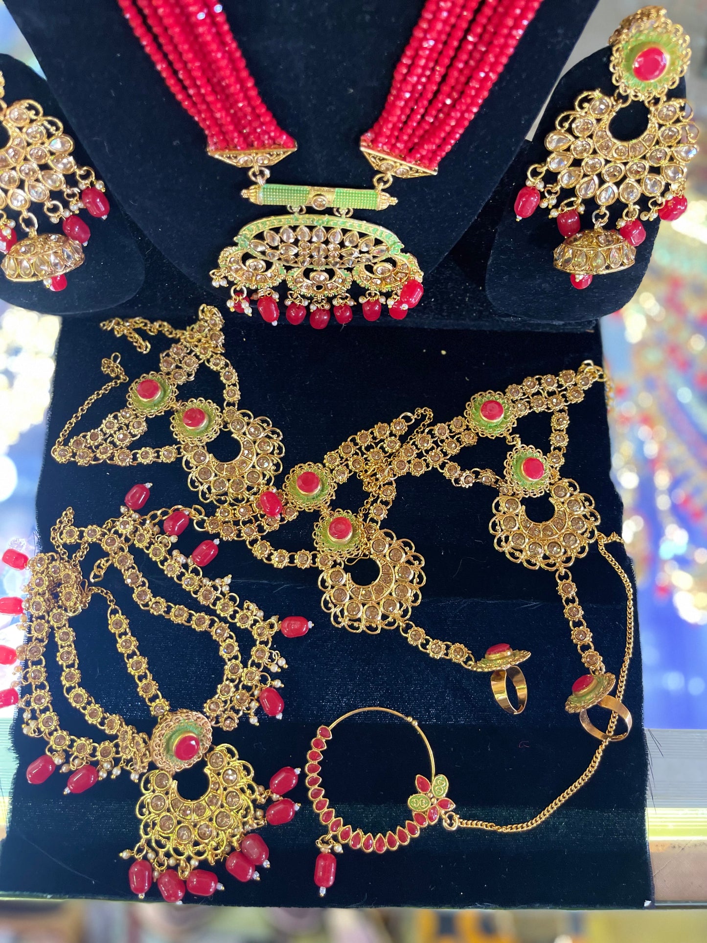 Heavy Stone Studded Kundan Bridal Jewelary Set