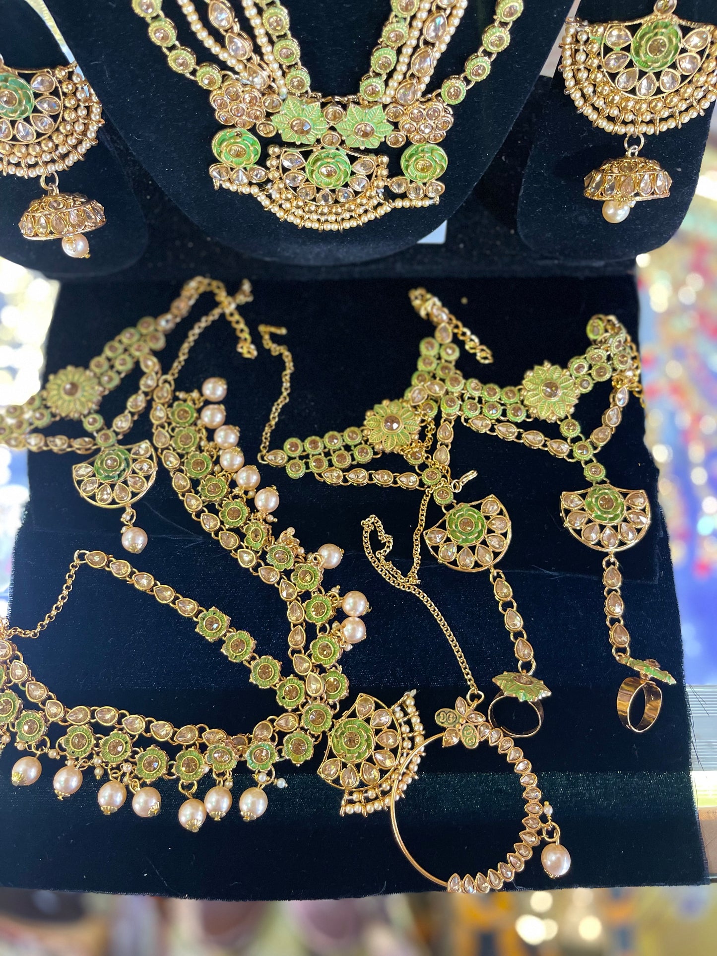 Heavy Stone Studded Kundan Bridal Jewelary Set