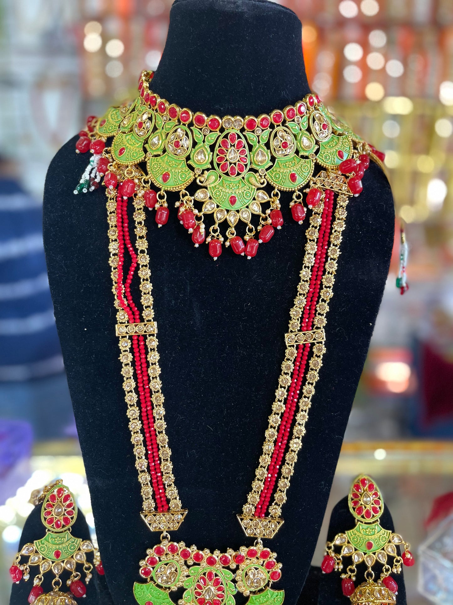 Heavy Stone Studded Kundan Bridal Jewelary Set