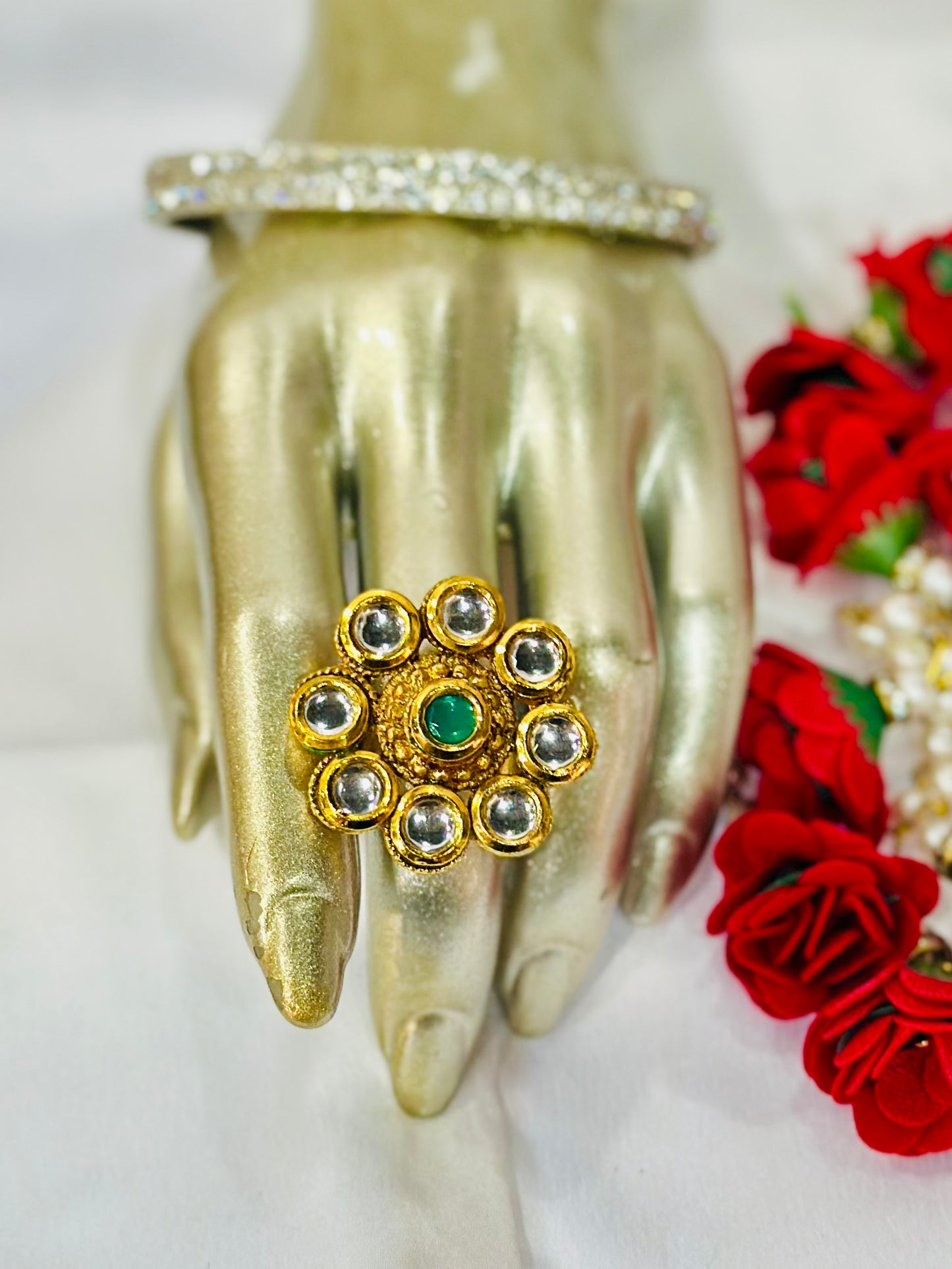 Kundan ring (Adjustable)